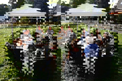 Zomerborrel in het Jac. P. Thijssepark: met elkaar maken we de buurt